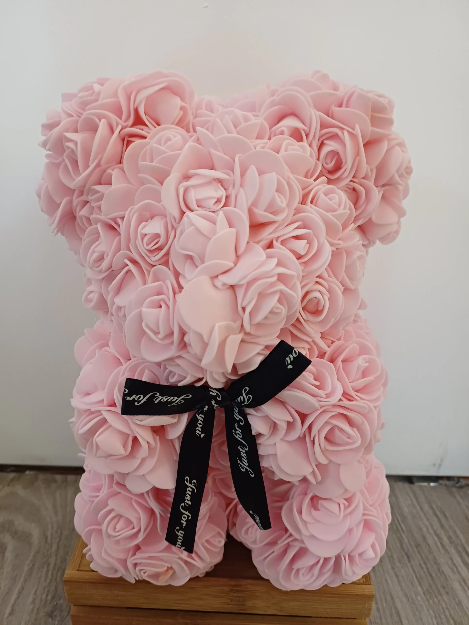 1000026515 Ours - Je T'aime - en fleurs en mousse